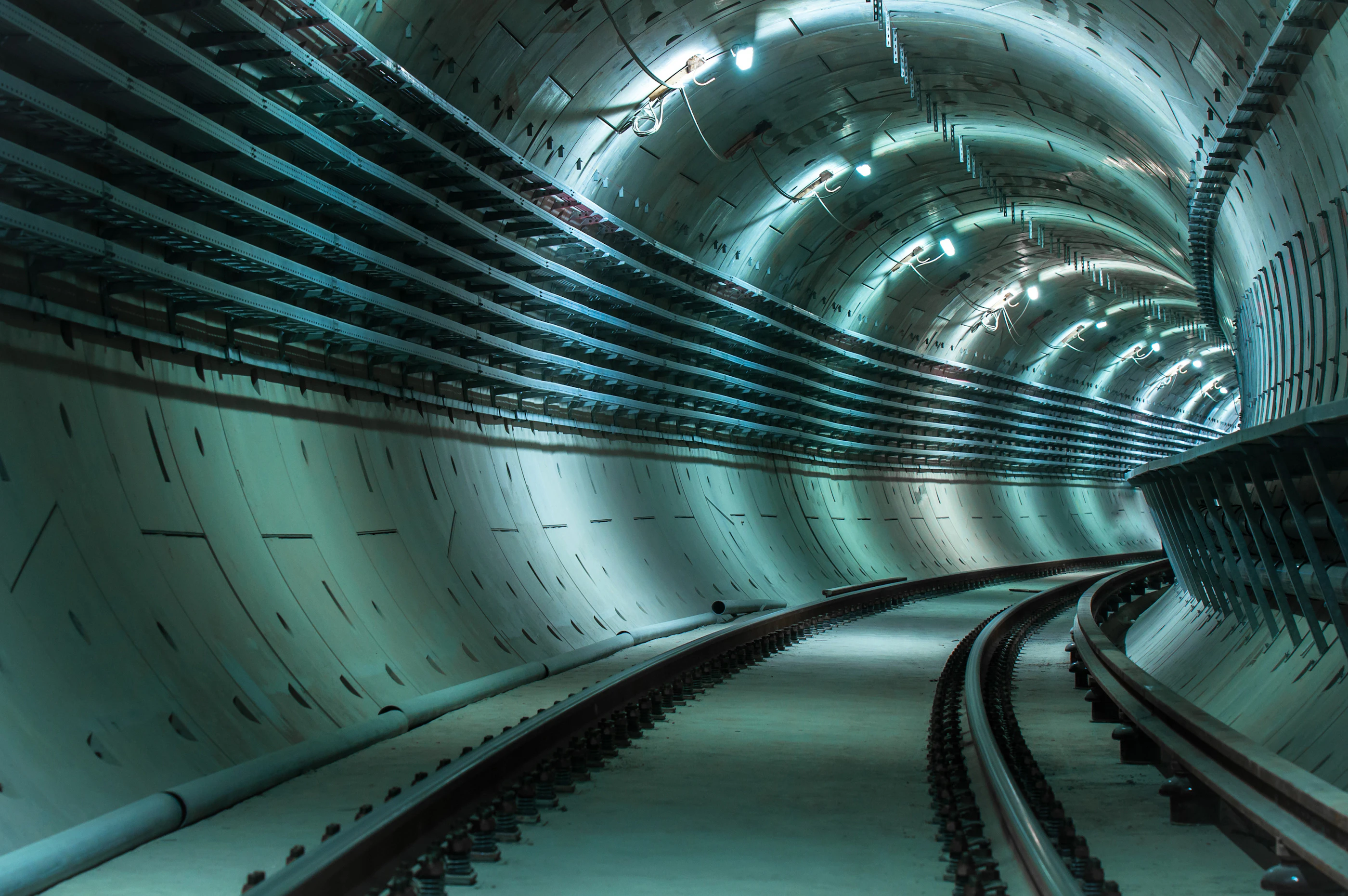 Adobe Stock 48021264 Tunnel