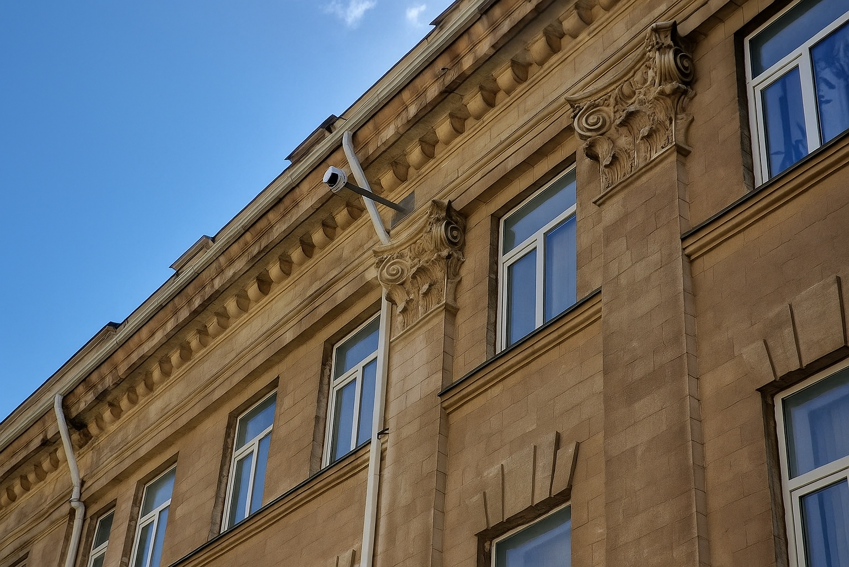 Facade protected with Redscan Pro